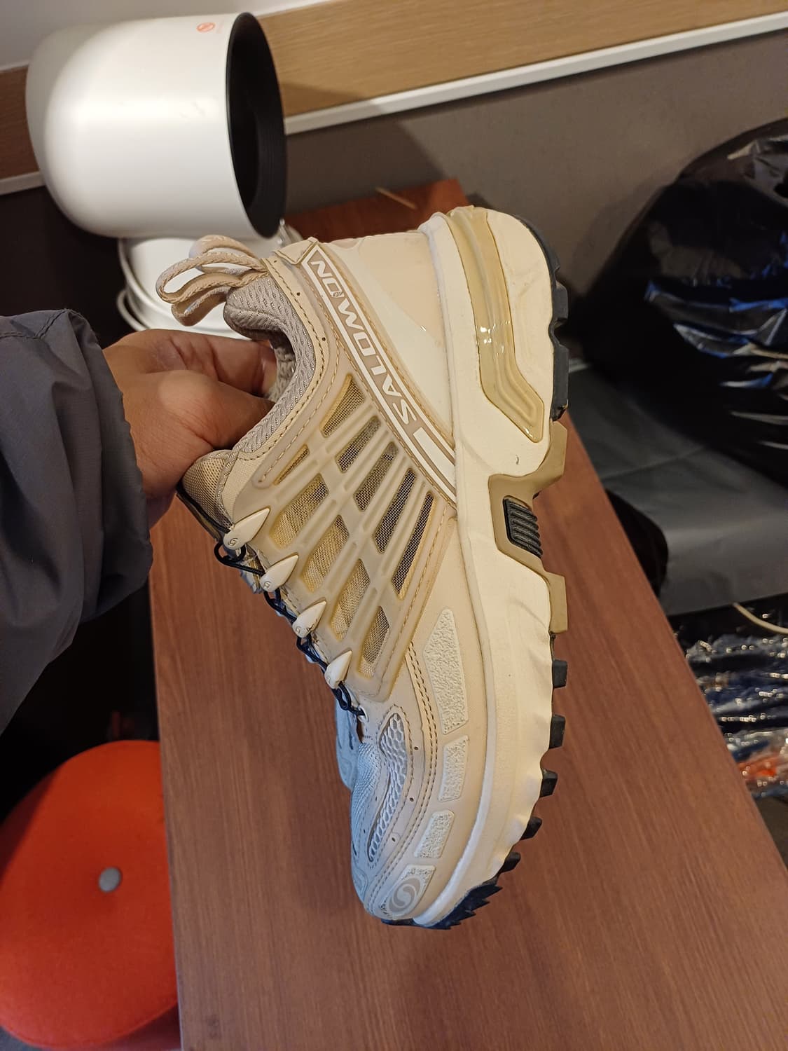 살로몬 우먼 프로 어드밴스 사파리 245사이즈 베이지 상품이미지2