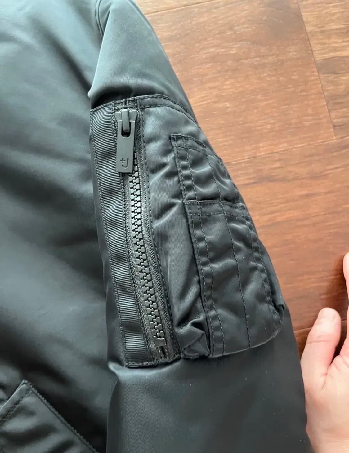 유니클로 질샌더 ma-1 블랙 L 상품이미지7