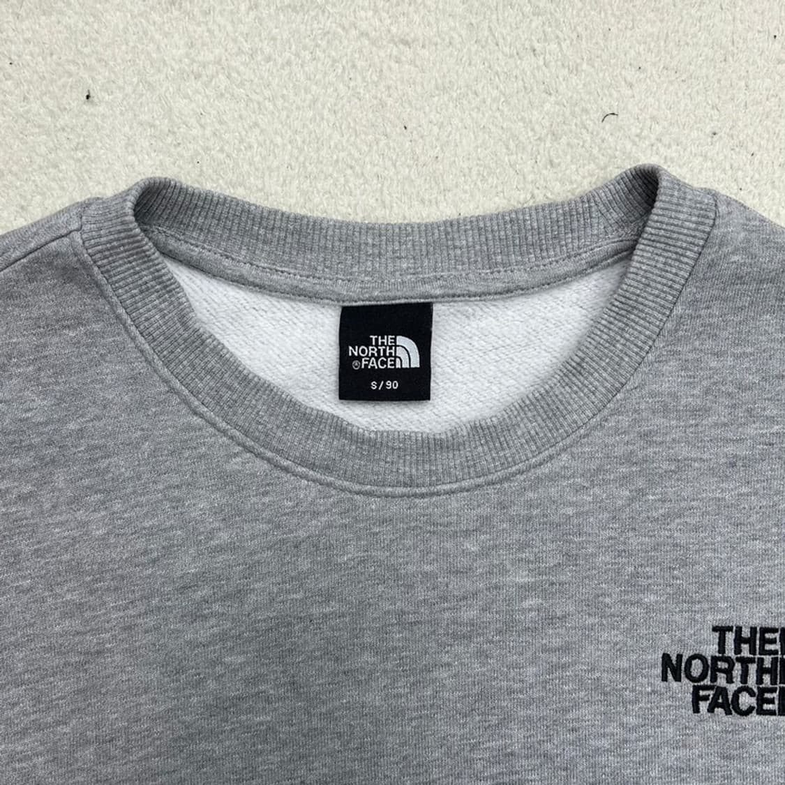 노스페이스 에센셜 스웻셔츠 그레이 90 상품이미지4