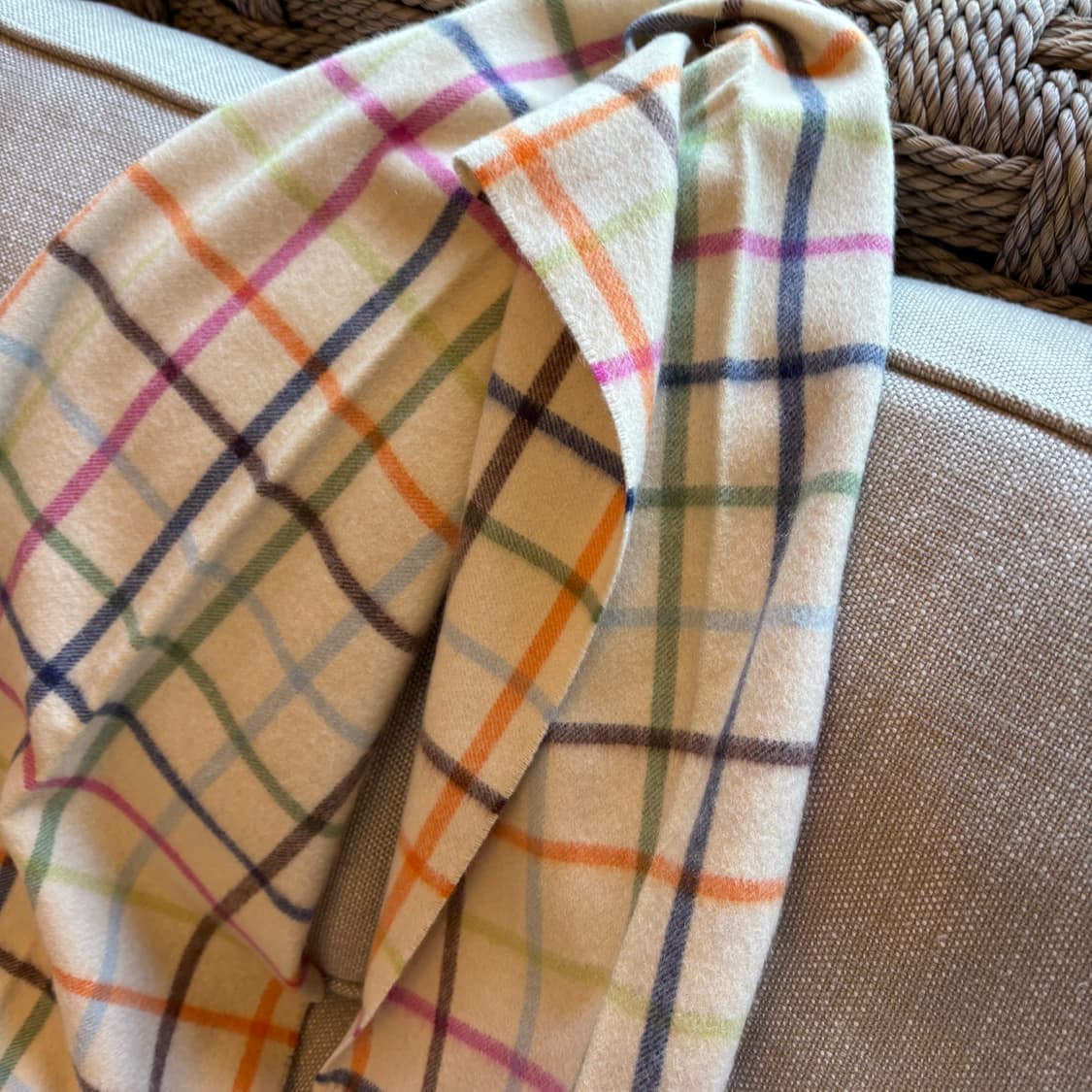 코치 멀티체크 머플러 캐시미어 100% 상품이미지8