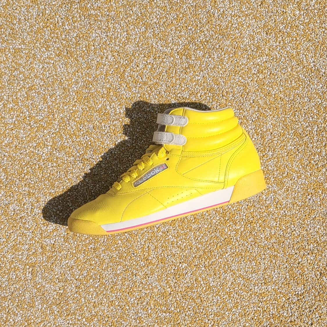 리복 프리스타일 하이 옐로우 240 상품이미지1