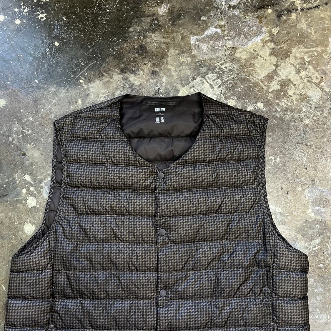 L) 유니클로 체크패턴 울트라라이트 다운 패딩조끼 경량 패딩조끼 상품이미지2
