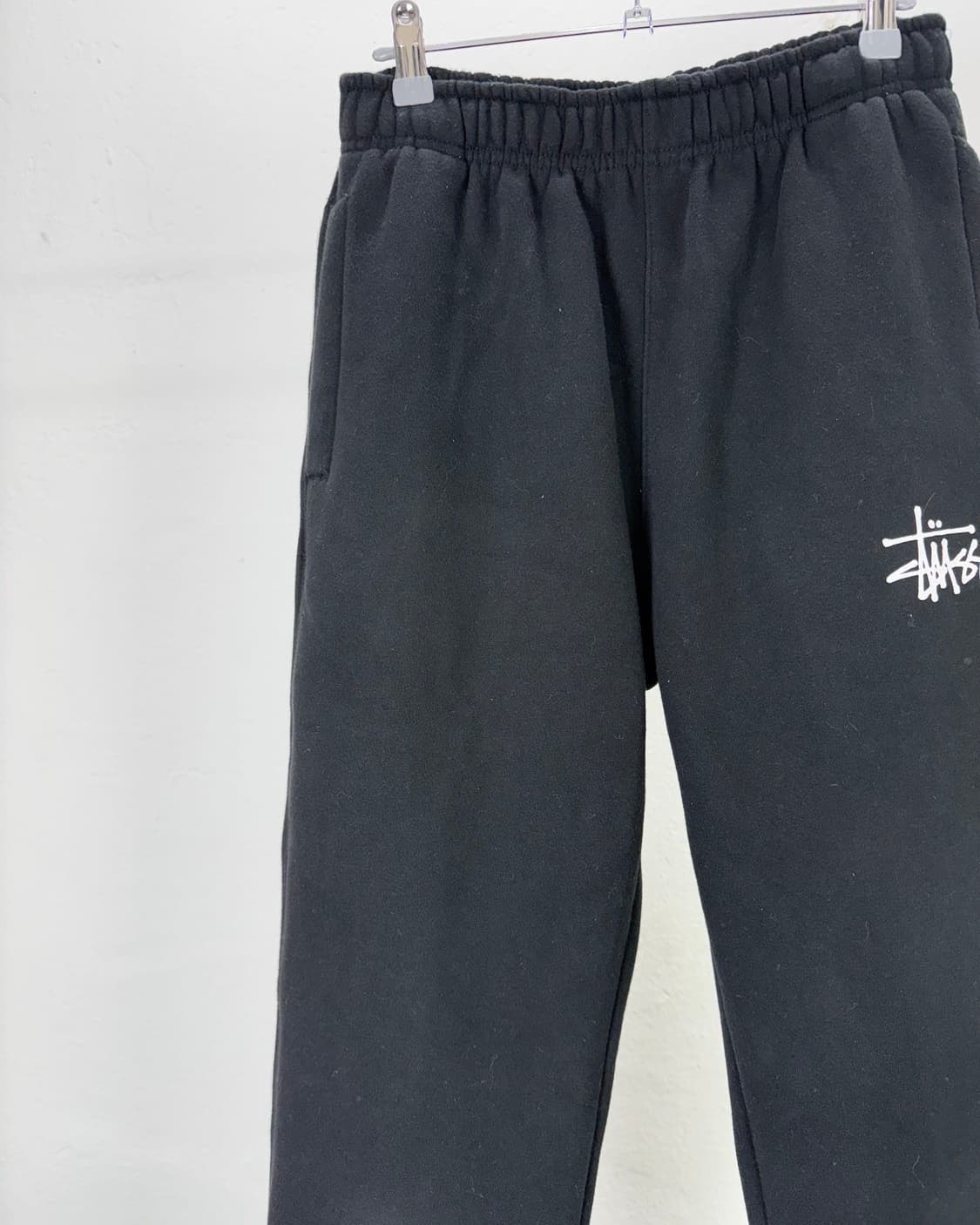 스투시 워시드 블랙 스톡 스웨트 팬츠 상품이미지2
