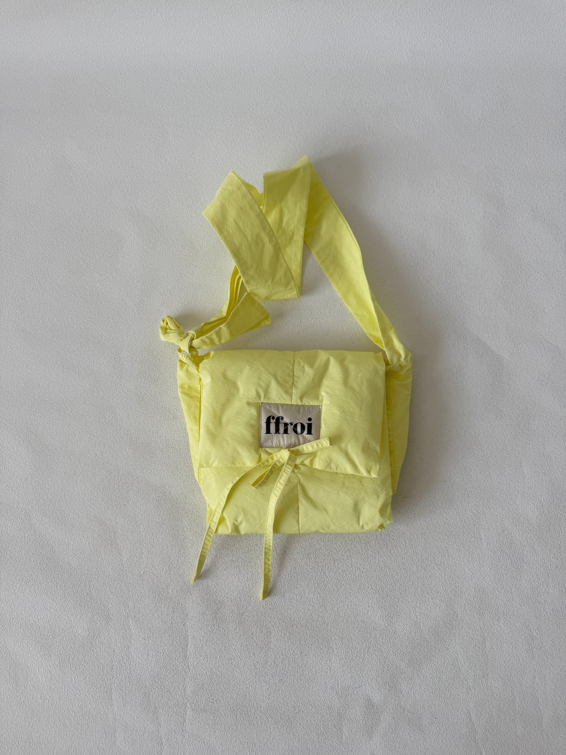 프루아(ffroi) 크로스백 상품이미지1