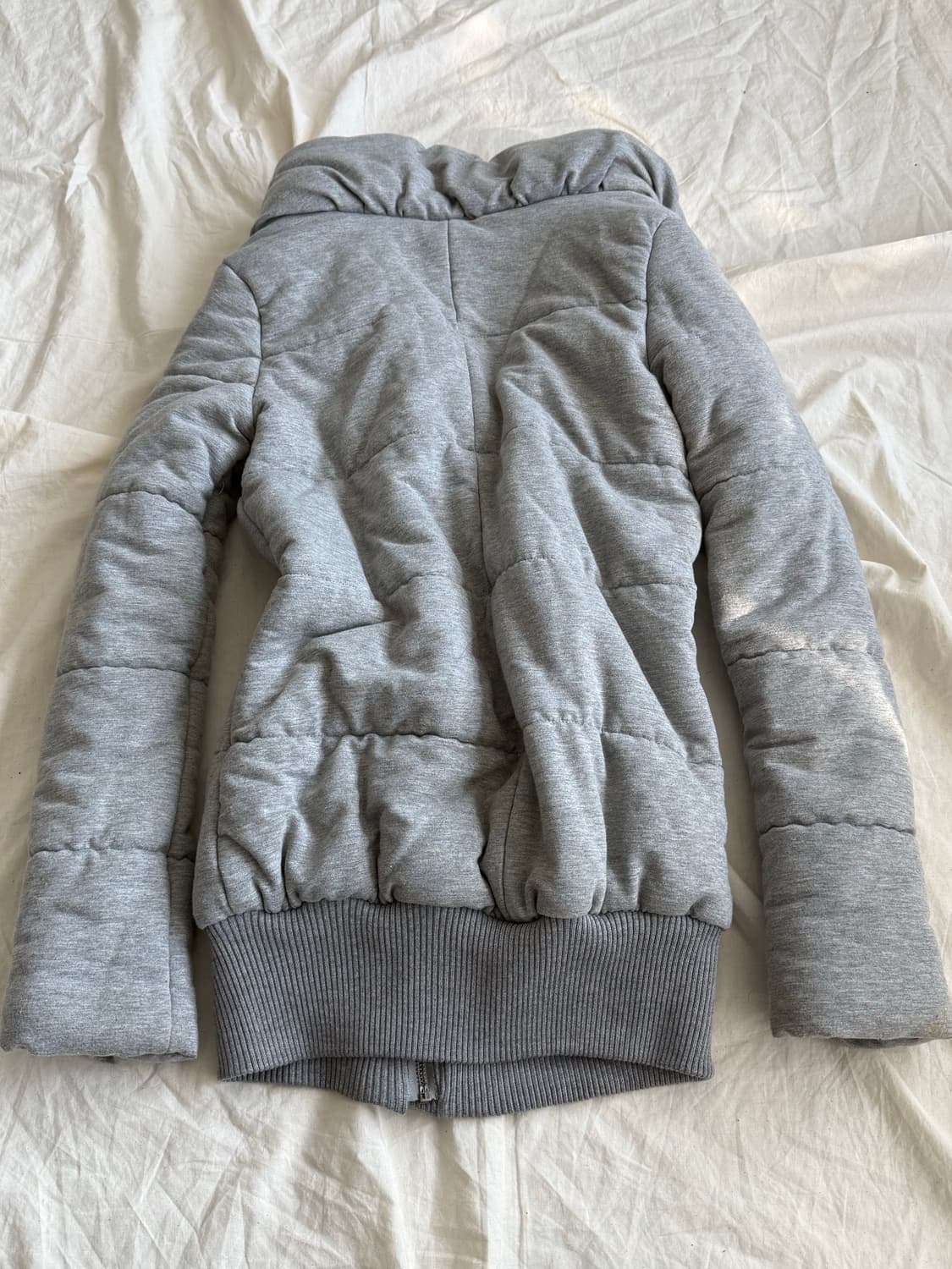 그레이 펑투케 락시크 딱붙 패딩 집업 상품이미지4