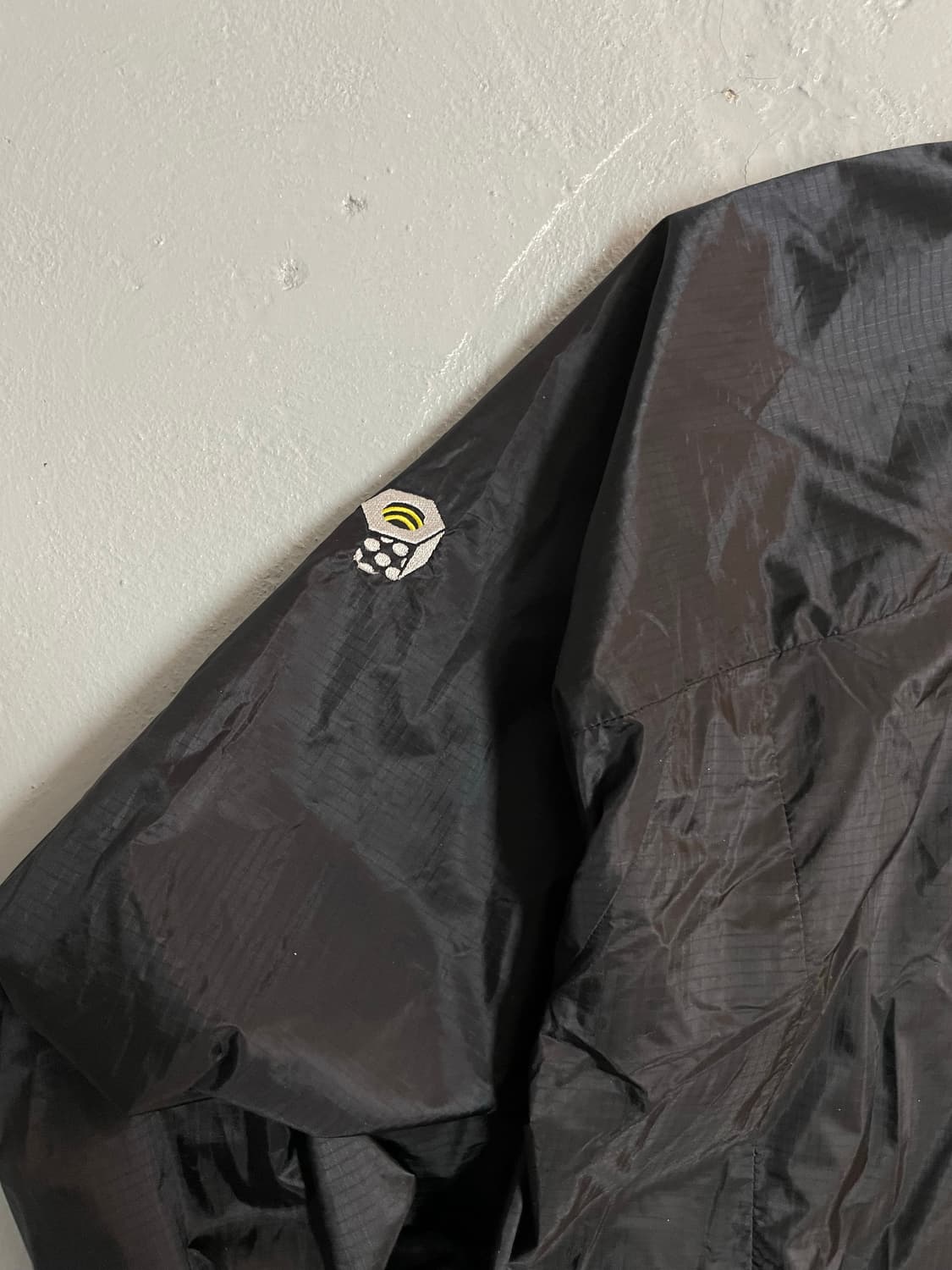 마운틴 하드웨어 바람막이  상품이미지7