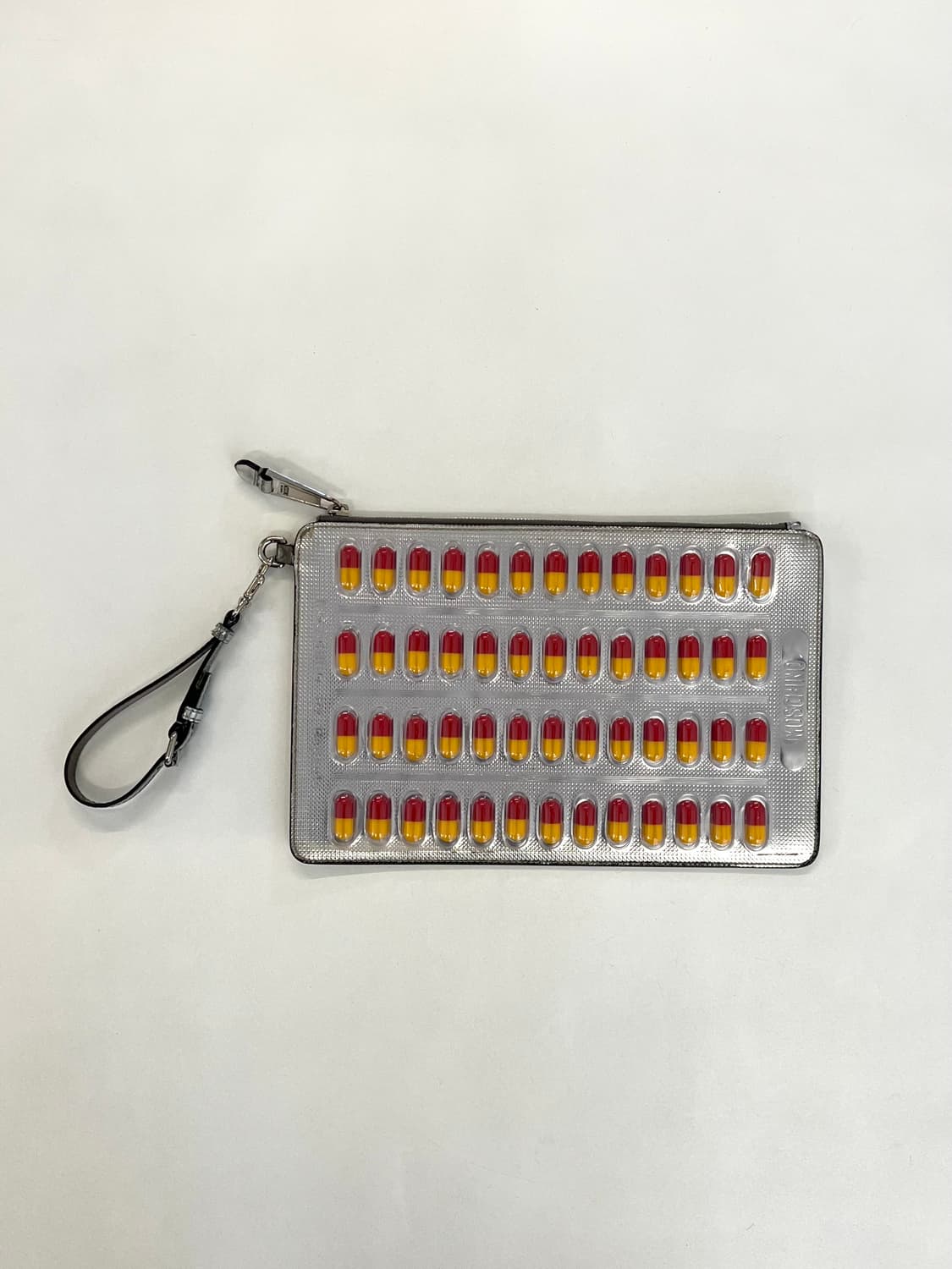 모스키노 2017 제레미 스캇 런웨이 아카이브 알약 캡슐 클러치 핸드백 상품이미지4