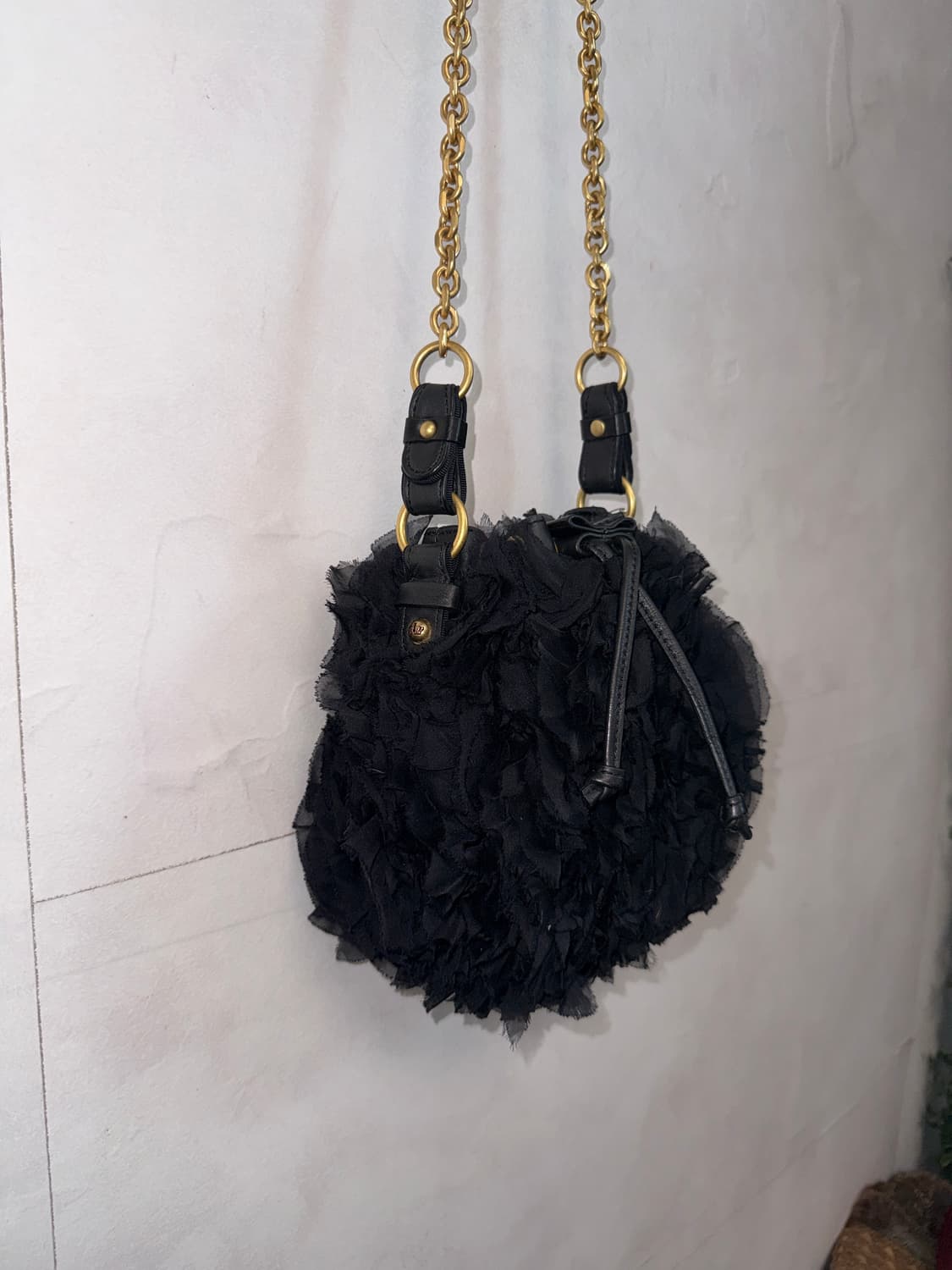 Juicy Couture black ruffle chain bag 상품이미지4