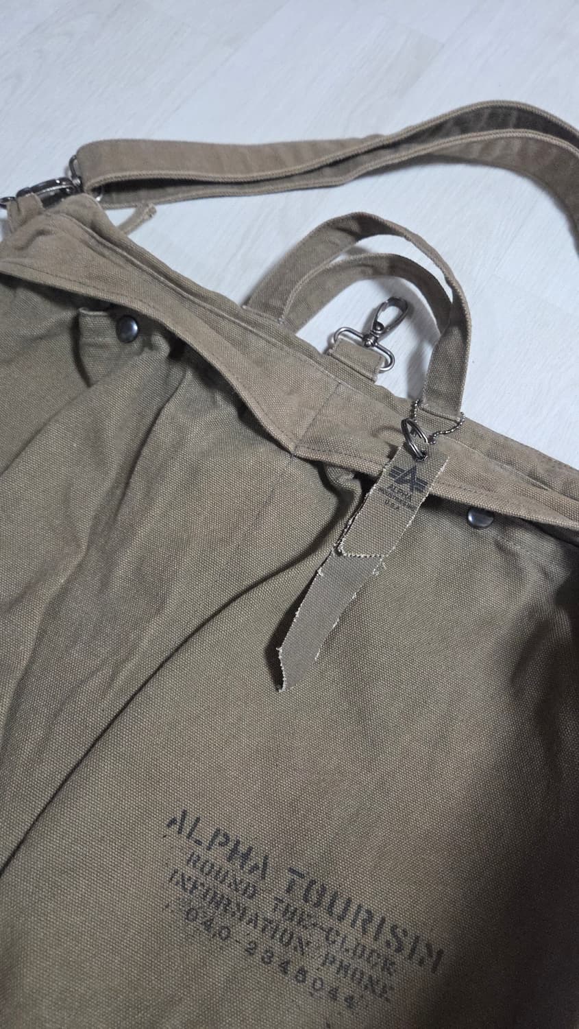 (착샷) 알파인더스트리 헬멧백 워크웨어 숄더백 상품이미지3