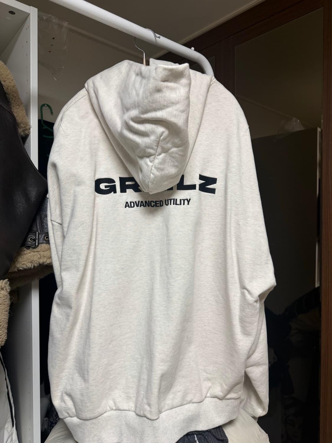 그레일즈 후드티 상품이미지2