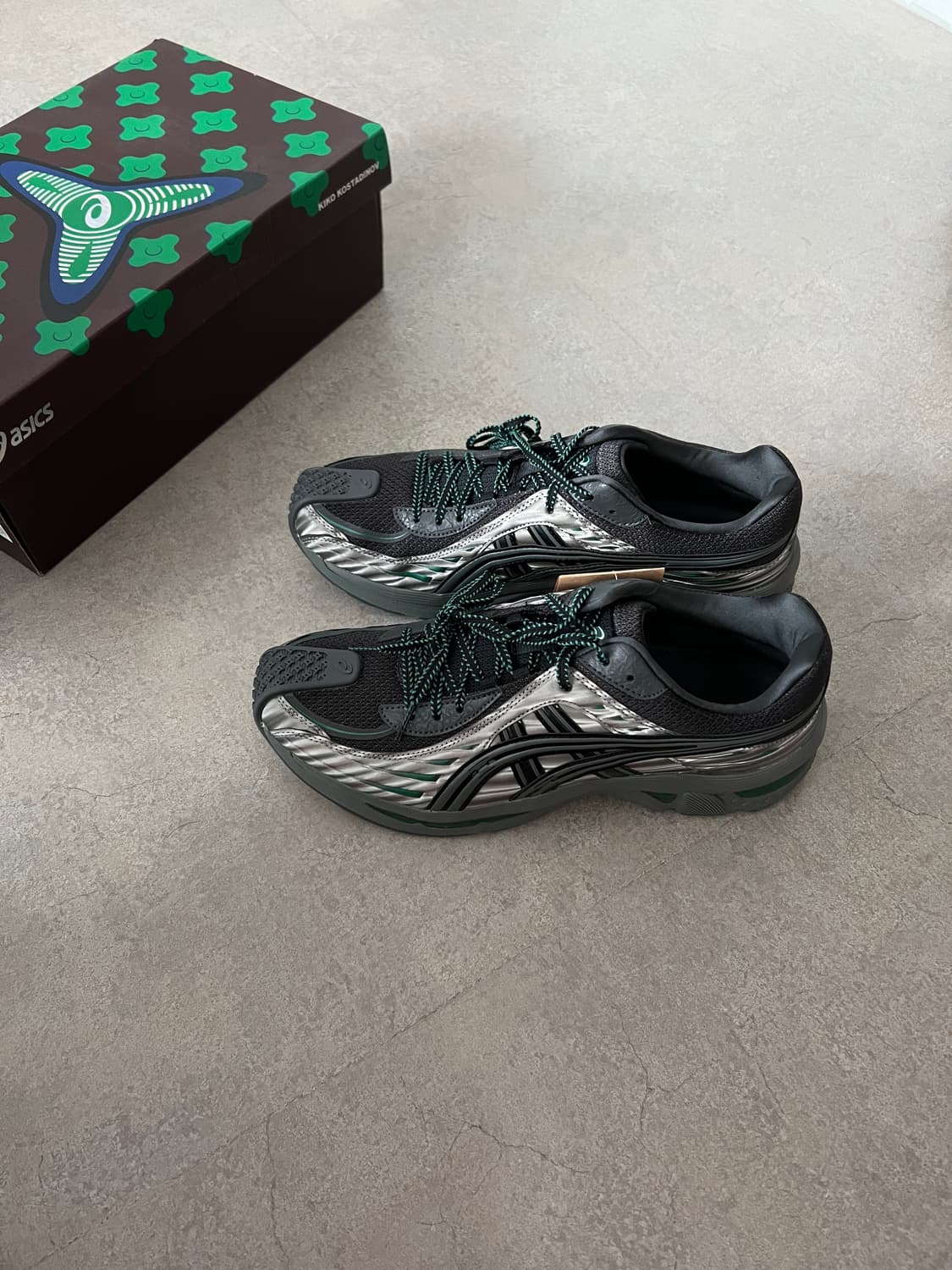 [287.5] 아식스 키코 젤 플라메 그레이블랙 상품이미지2