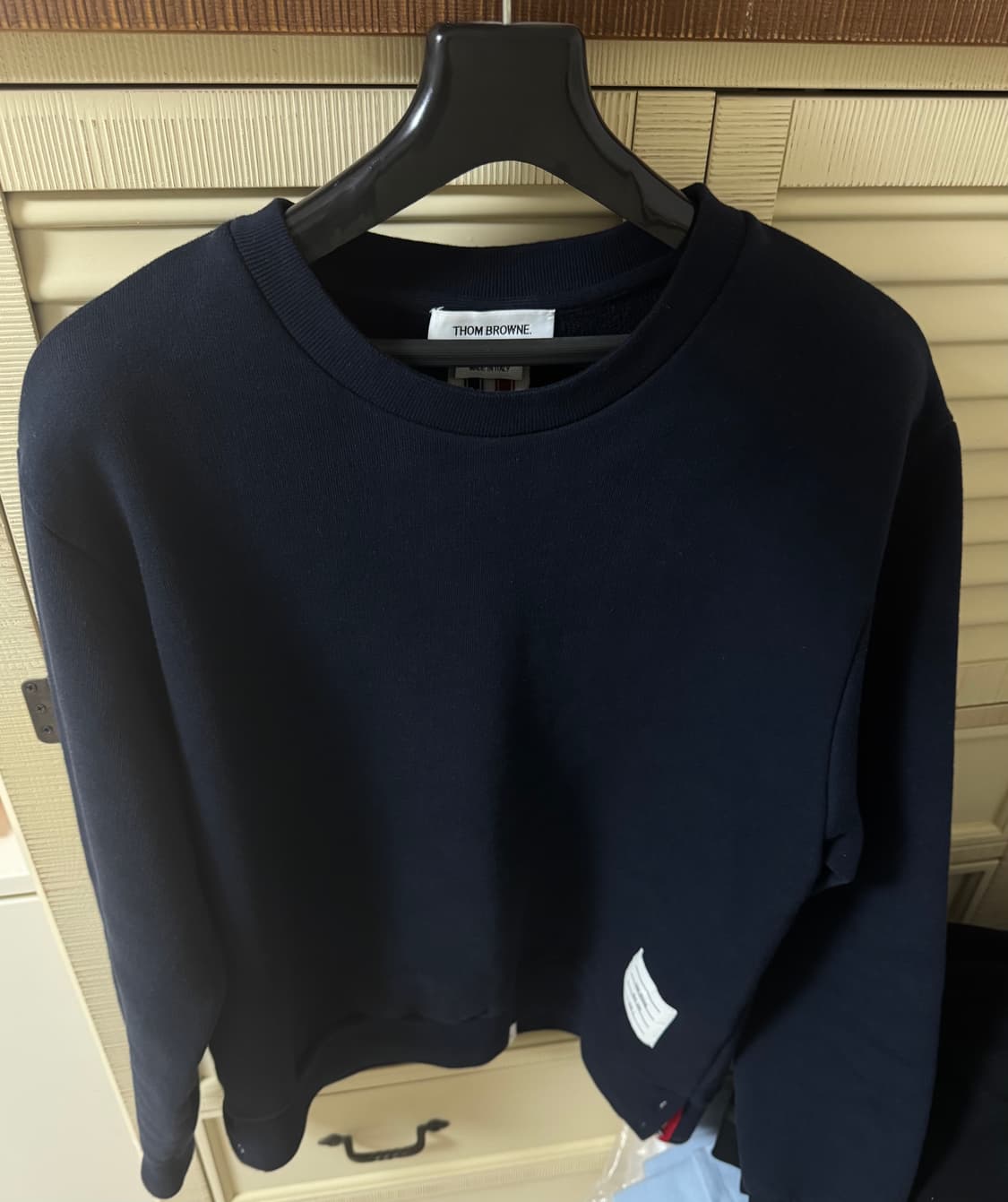 톰브라운 백삼선 스프라이트 맨투맨 그레이컬러 3사이즈 상품이미지1