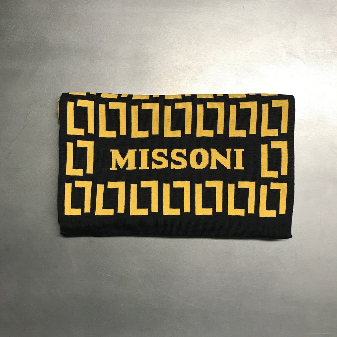 미쏘니 로고 머플러 상품이미지2