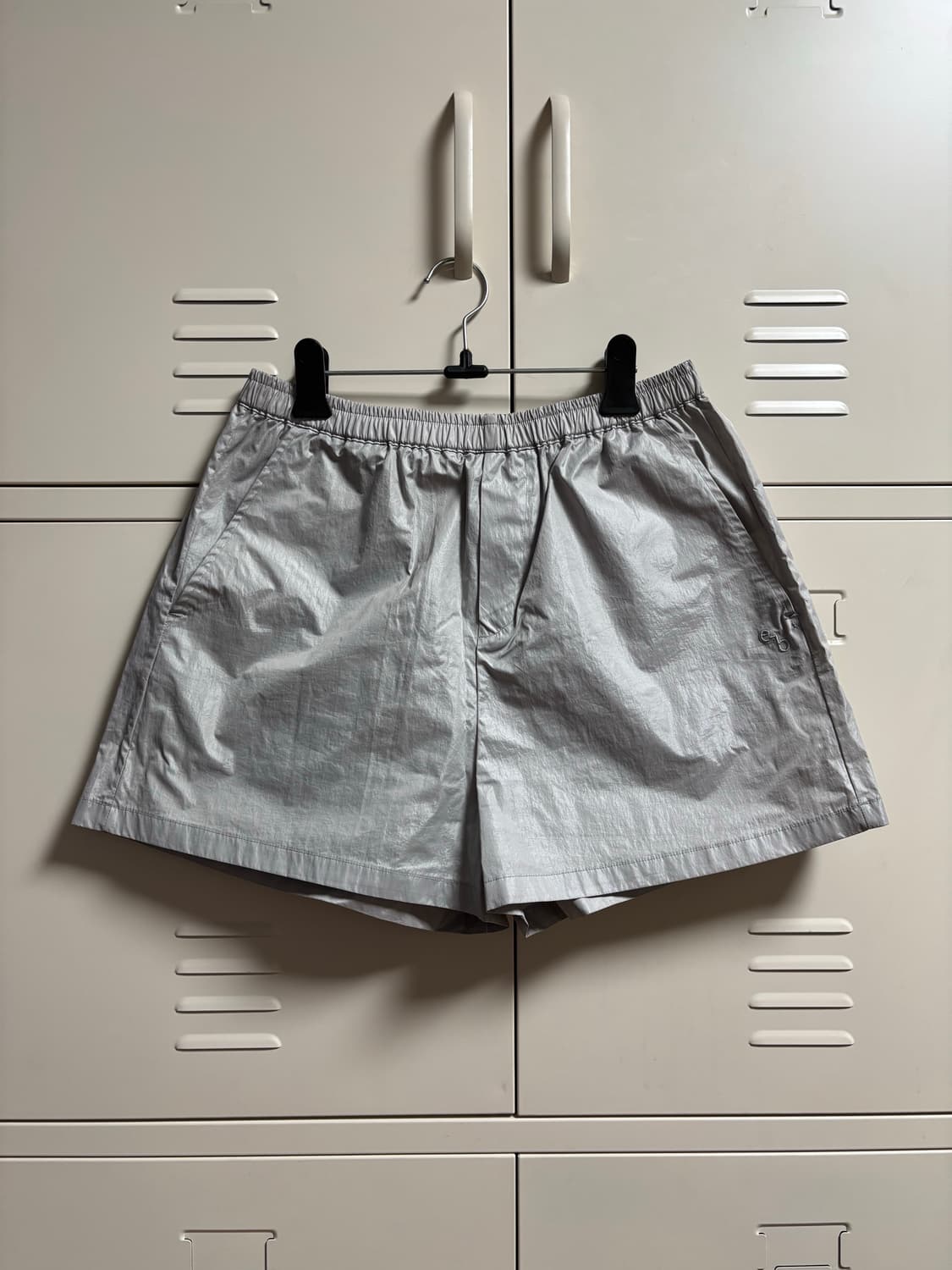 ENZOBLUES 글로시 밴딩 쇼츠 실버 (Free) 상품이미지7