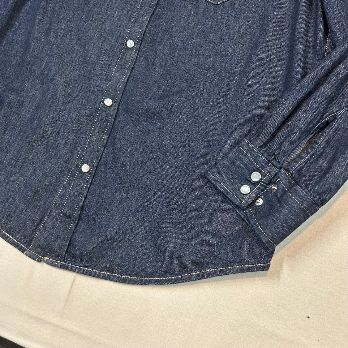 L) 리바이스 스탠다드 투포켓 웨스턴 데님 셔츠 상품이미지5