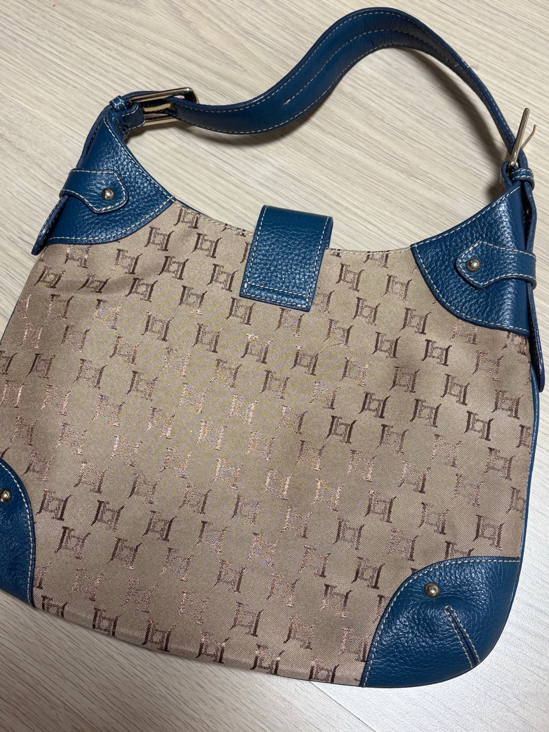 헤지스 숄더백 상품이미지2