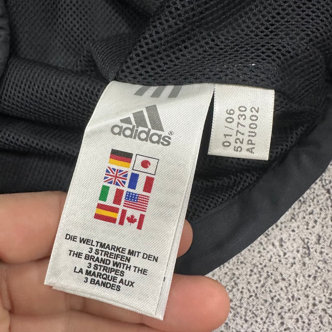 ✨ (바배) 아디다스 검빨 반팔 블랙 바람막이 상품이미지4