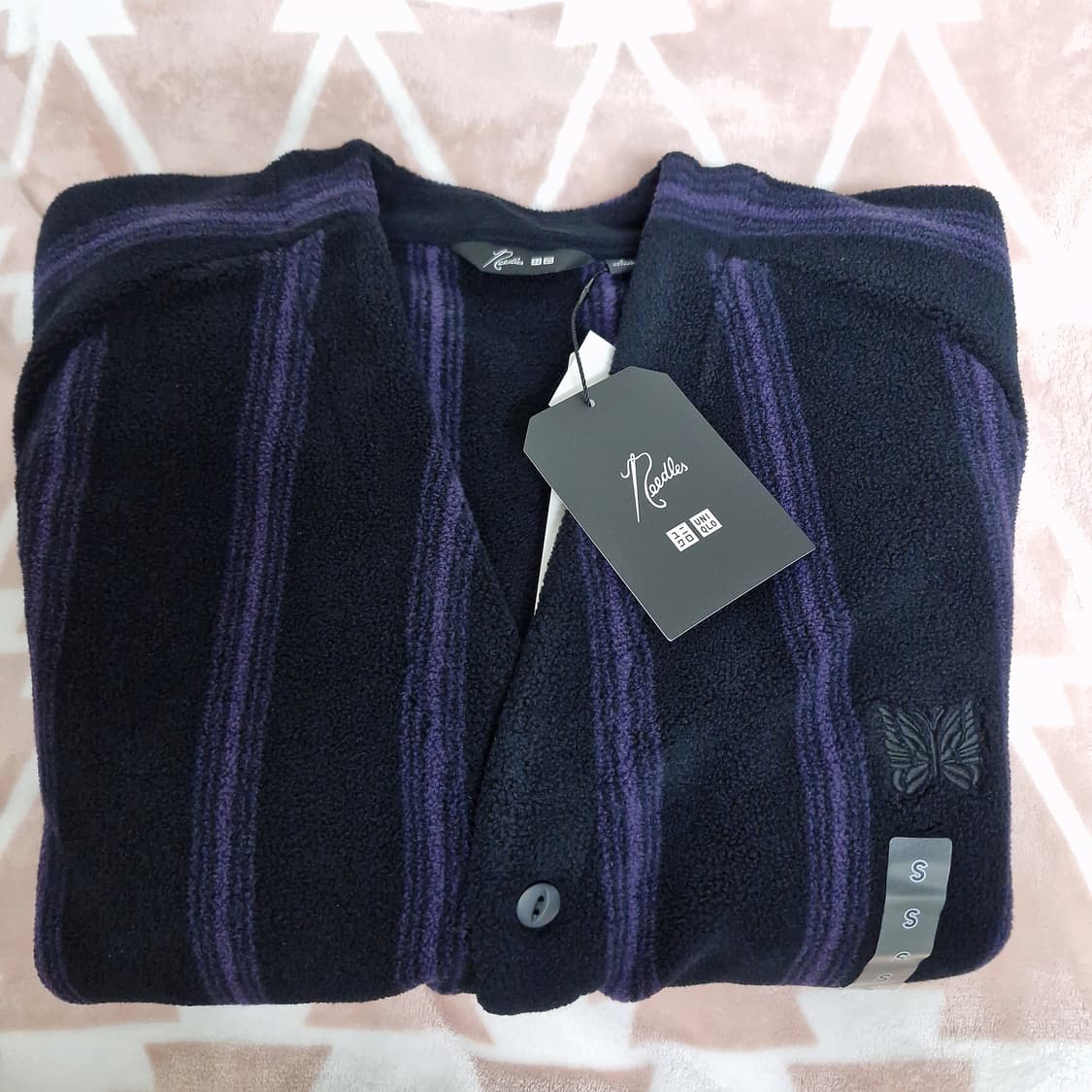 [새상품 S] 유니클로 니들스 콜라보 유니들스 플리스 가디건 블랙 퍼플 상품이미지1
