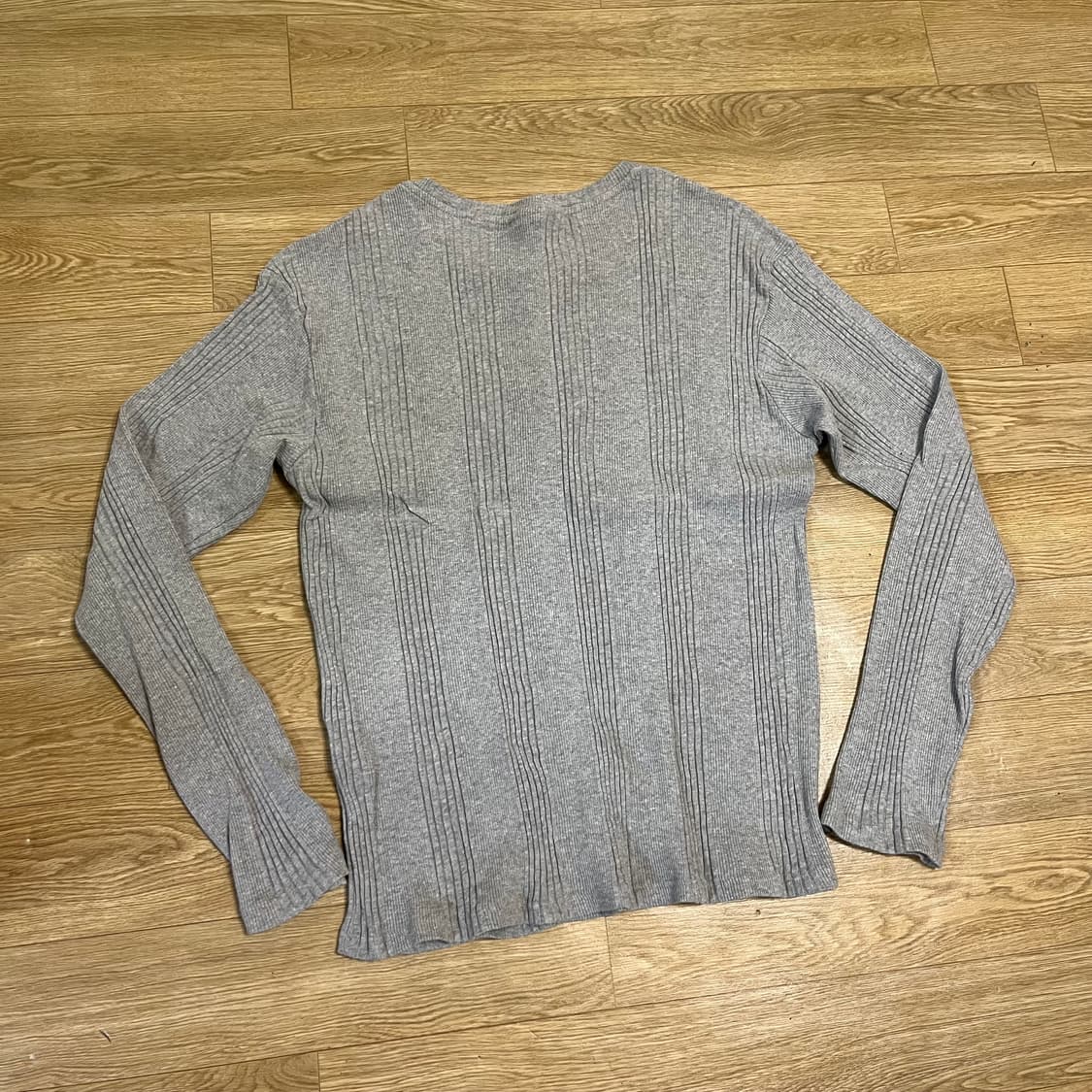 3) 르마드 헨리넥 슬리브 긴팔 니트 그레이 상품이미지2