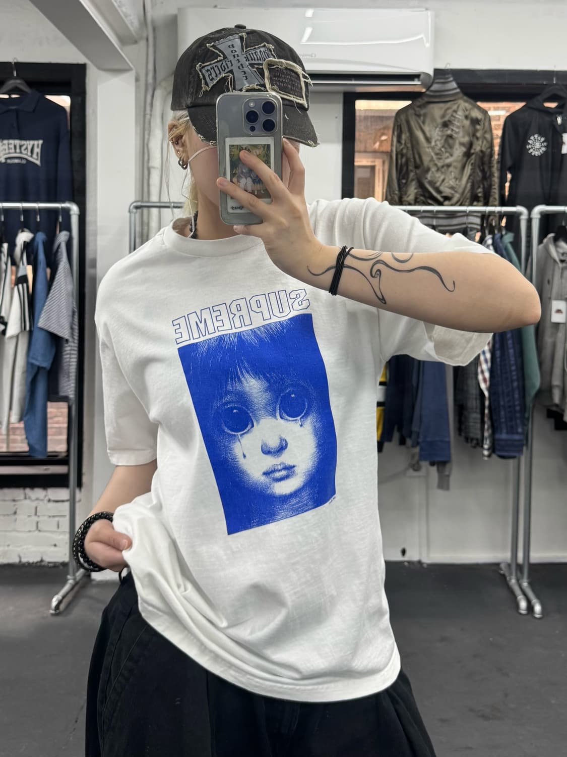 슈프림 마가렛 킨 티어드롭 티셔츠 상품이미지3