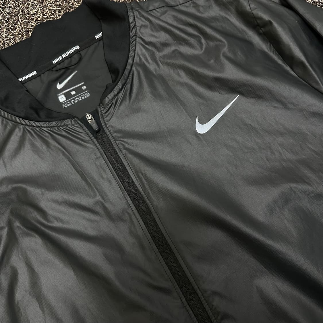 NIKE 나이키 여성 러닝 경량 바람막이 자켓 블랙 XL 상품이미지5