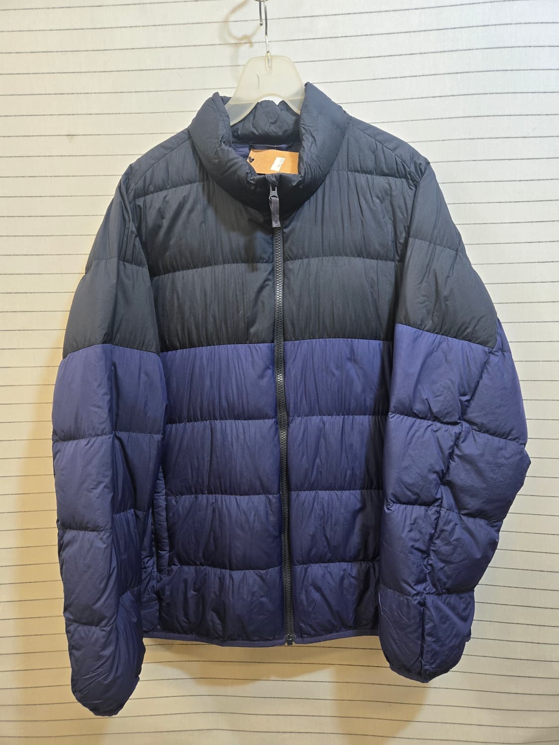 유니클로 블루블랙 경량패딩  상품이미지1