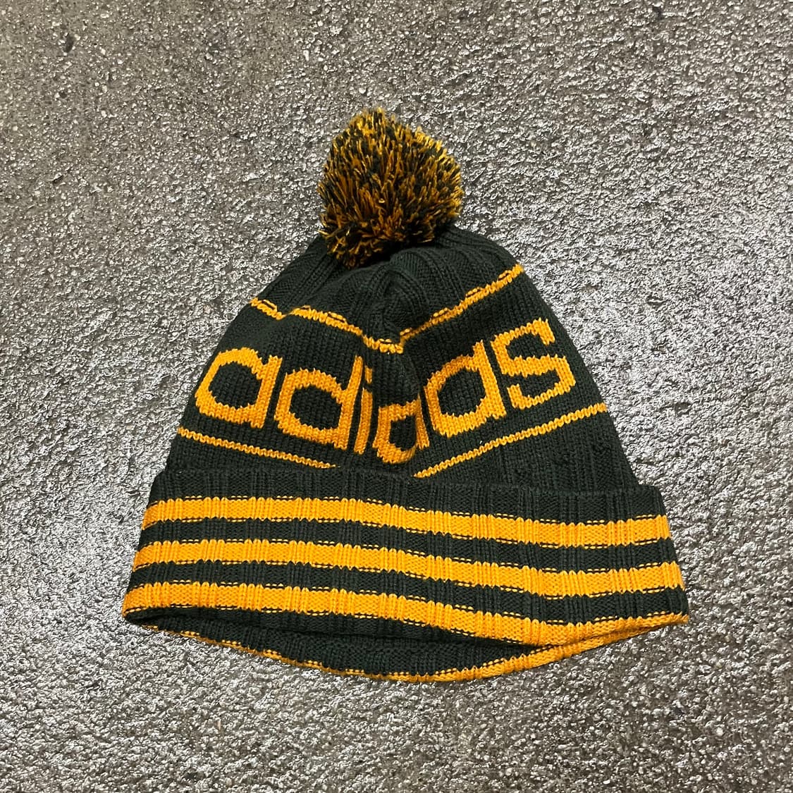 00s 아디다스 로고 방울 비니 상품이미지2