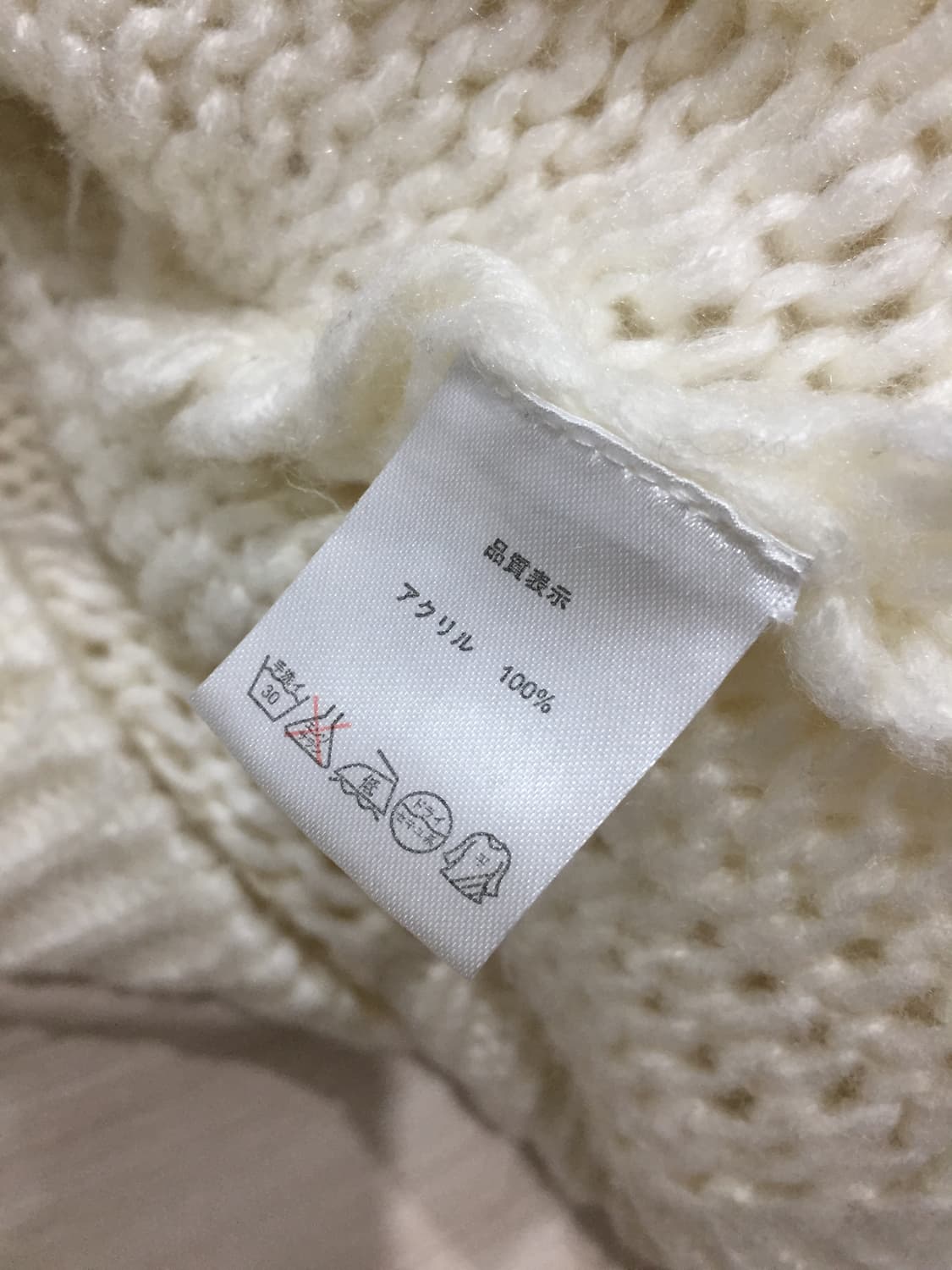 {d.i.a} Gold Button Hood Knit Cardigan 상품이미지4