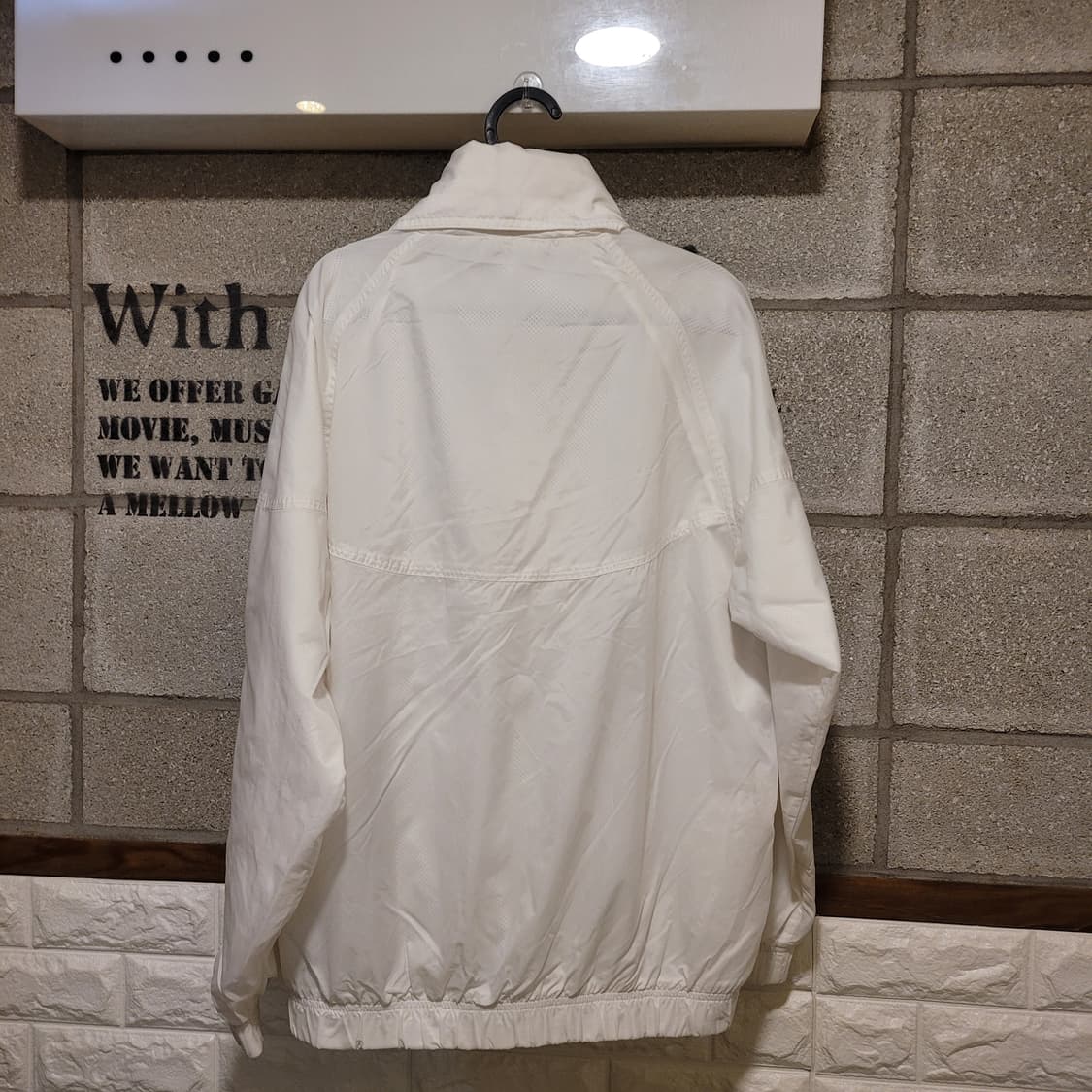 나이키 윈드러너 아노락 S 상품이미지2