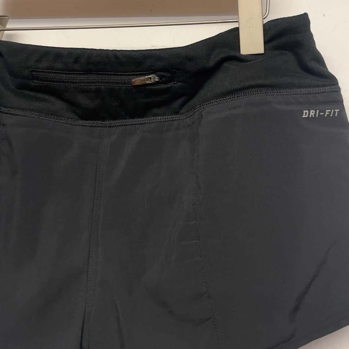 나이키 (우먼) 러닝 드라이핏 숏 팬츠   상품이미지4