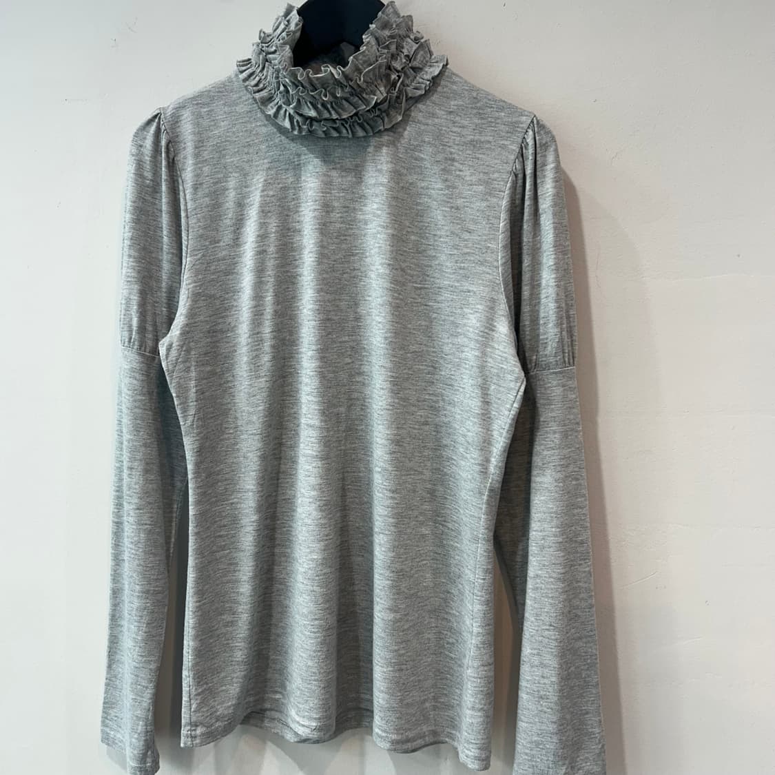 그레이 퍼프디테일 top 상품이미지3