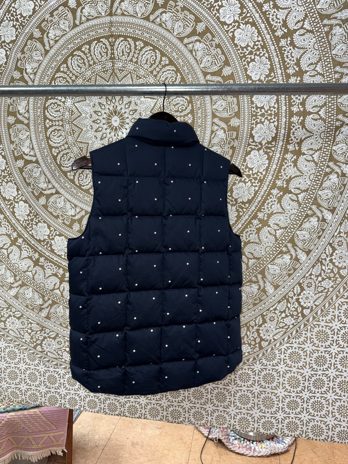 리바이스 여성 덕다운 도트 패딩조끼  상품이미지7