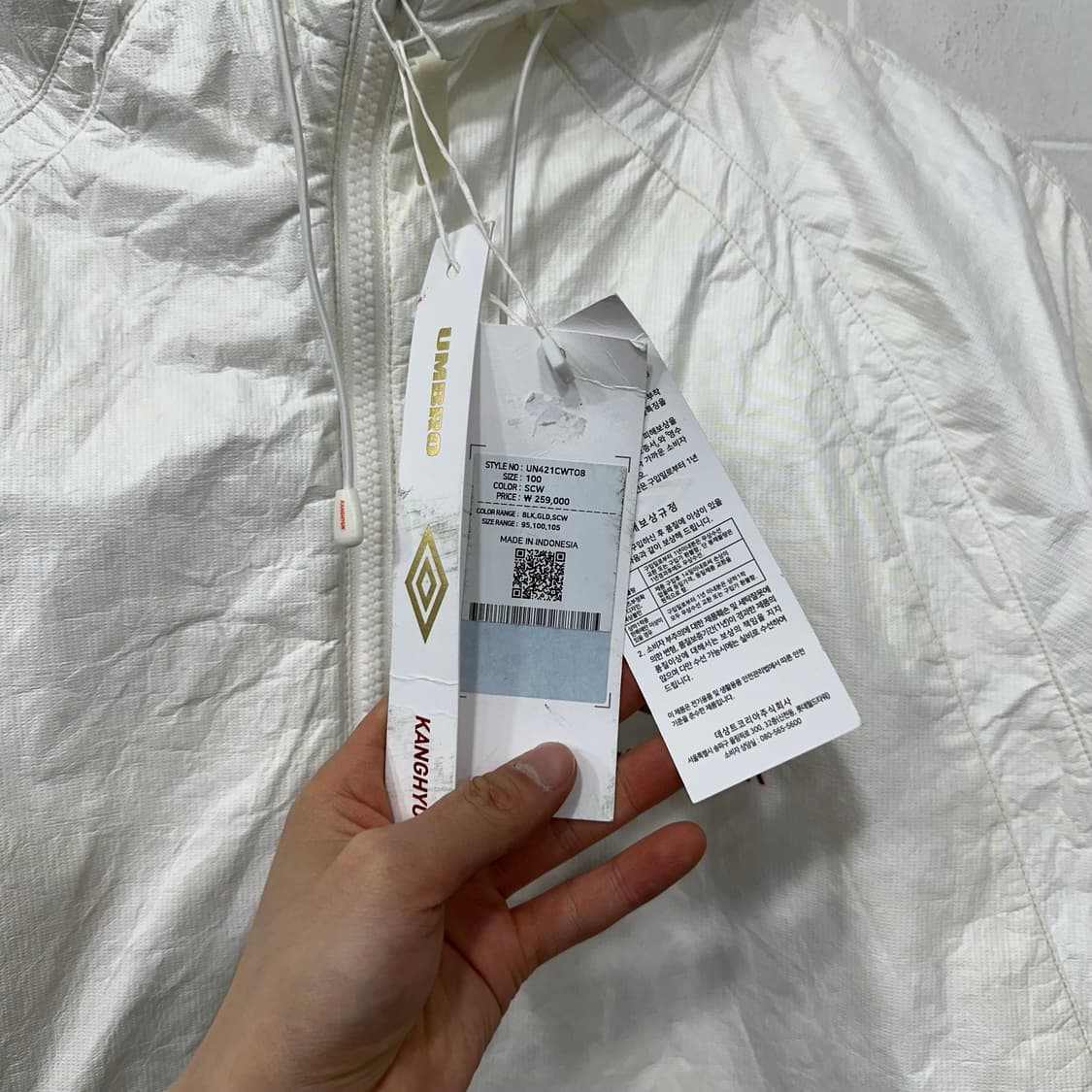 엄브로X강혁 아노락 바람막이 상품이미지2