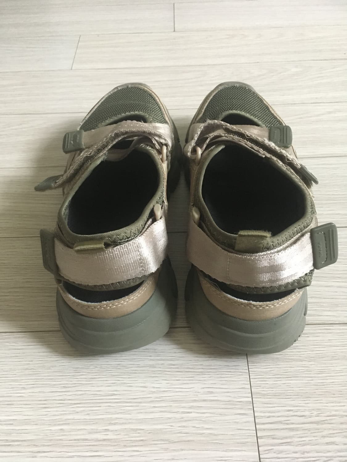 Khaki sandals 상품이미지4