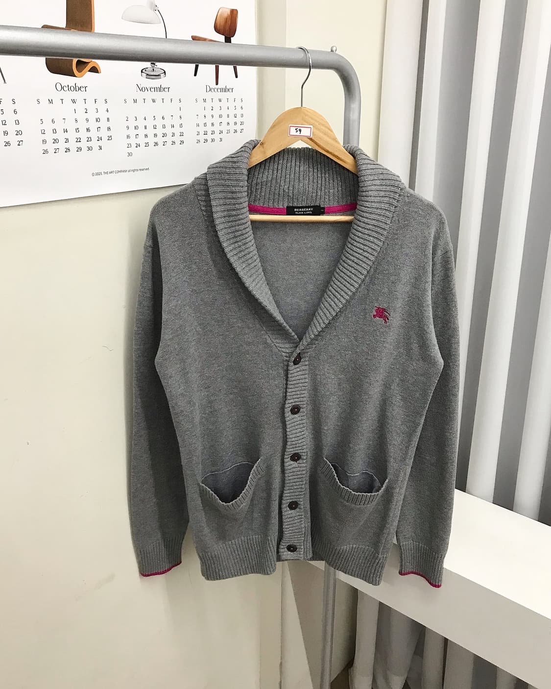 버버리 로고 그레이 배색 가디건 상품이미지1