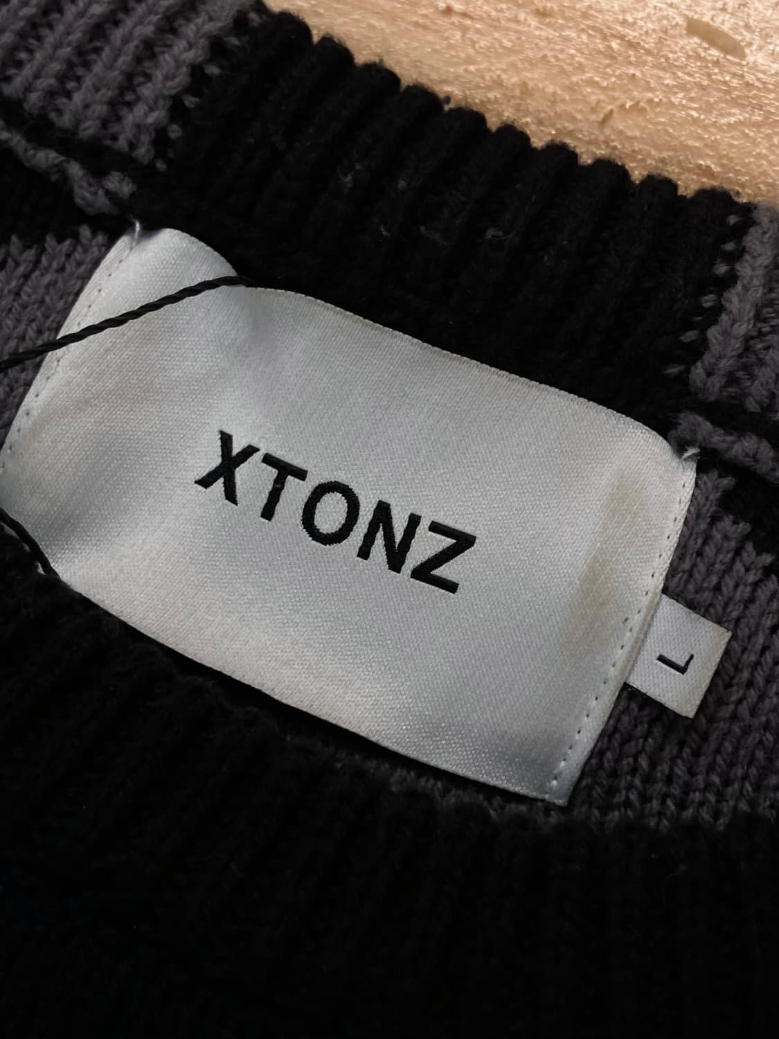 엑스톤즈 플래닛 라운드 니트 블랙 L  #csz3630 상품이미지4