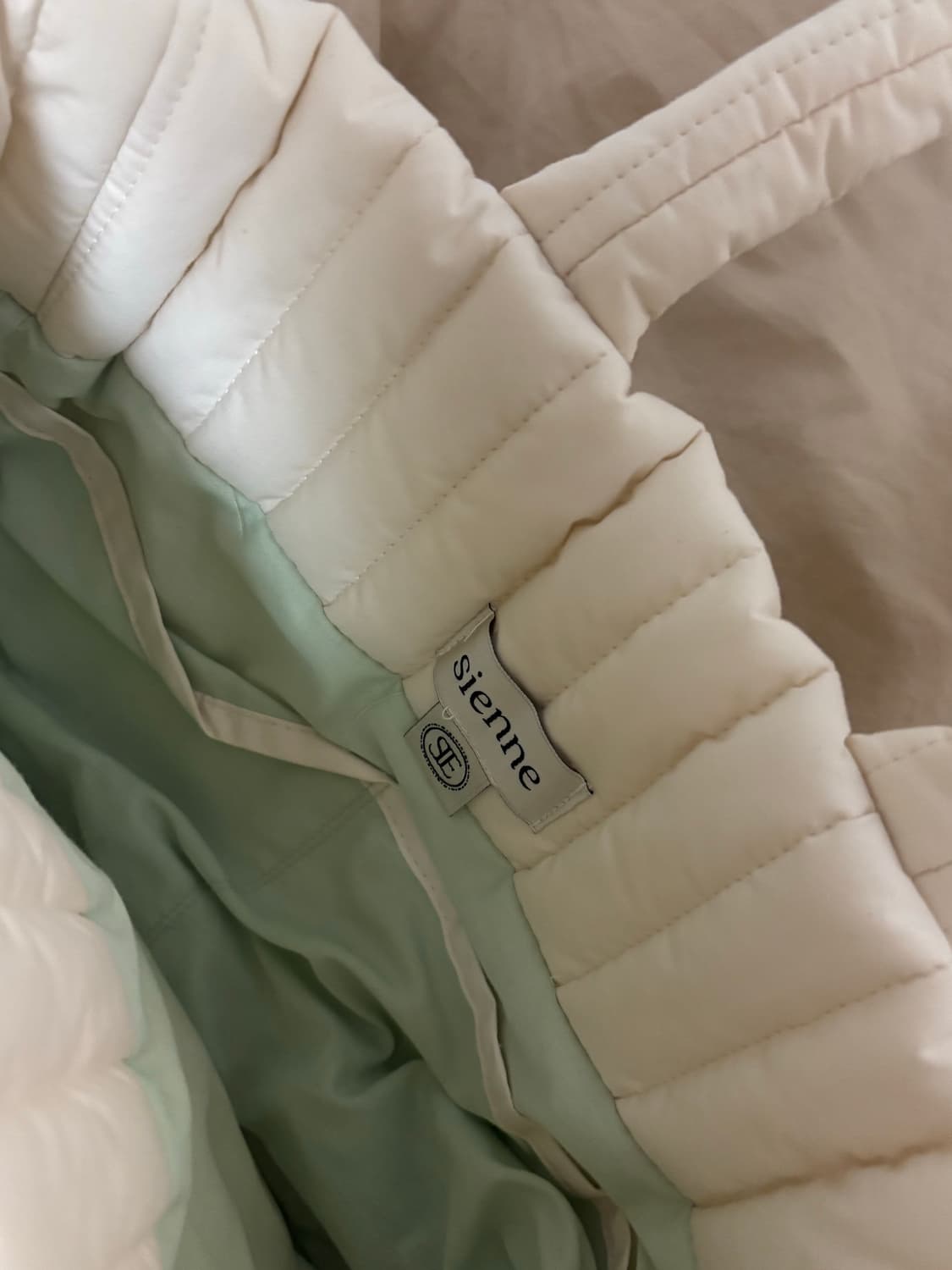 시엔느 패딩백 가방 상품이미지3