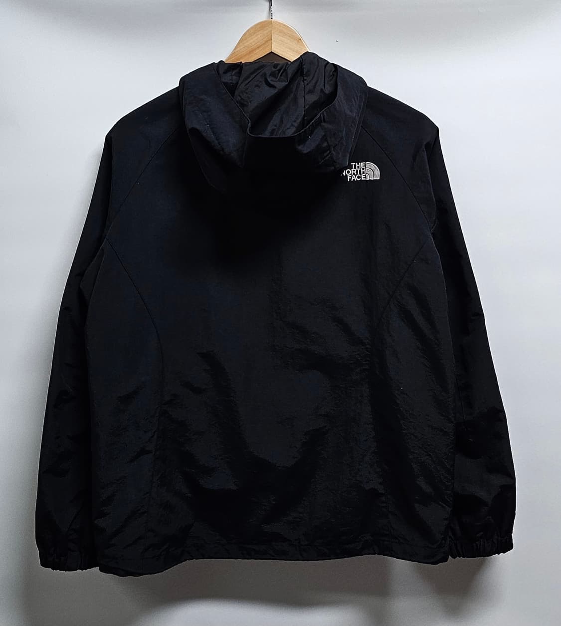 노스페이스 여성 바람막이 블랙 후드 자켓 XL 상품이미지2