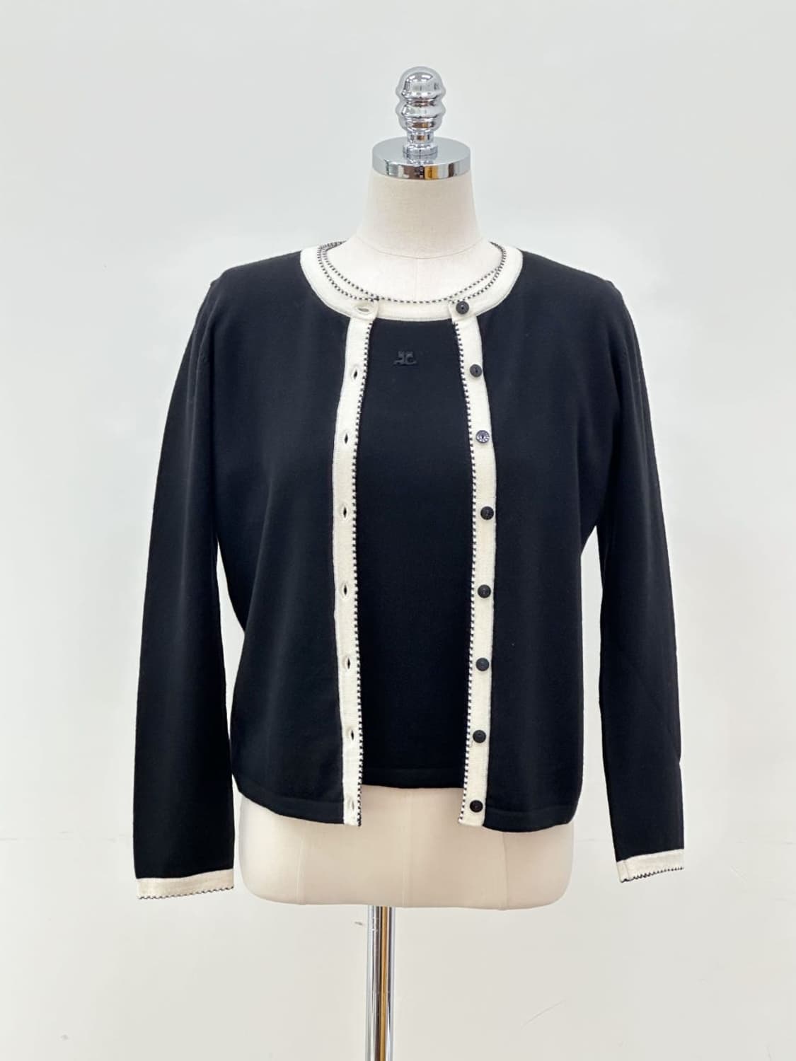 courreges / 꾸레쥬 블랙 울 니트 +가디건 세트  상품이미지5