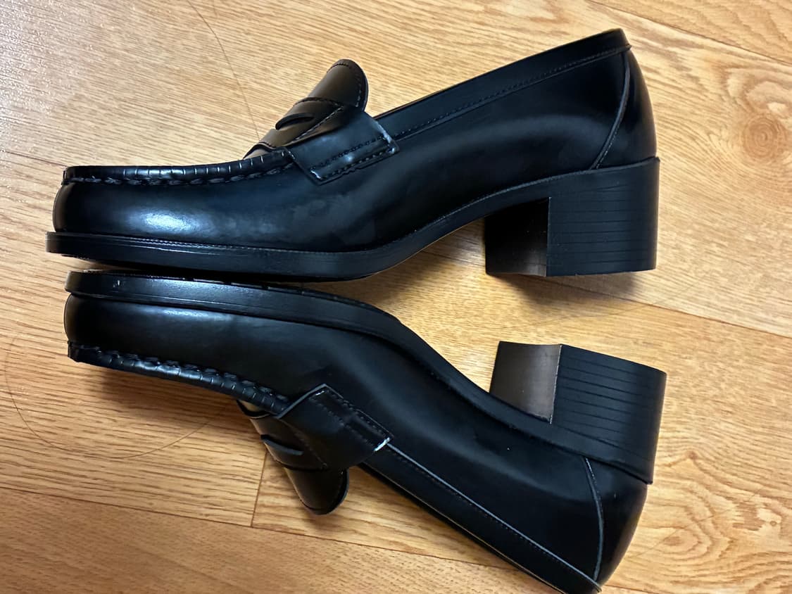 하루타 소가죽 페니로퍼 240 굽4.5cm 새상품  상품이미지2