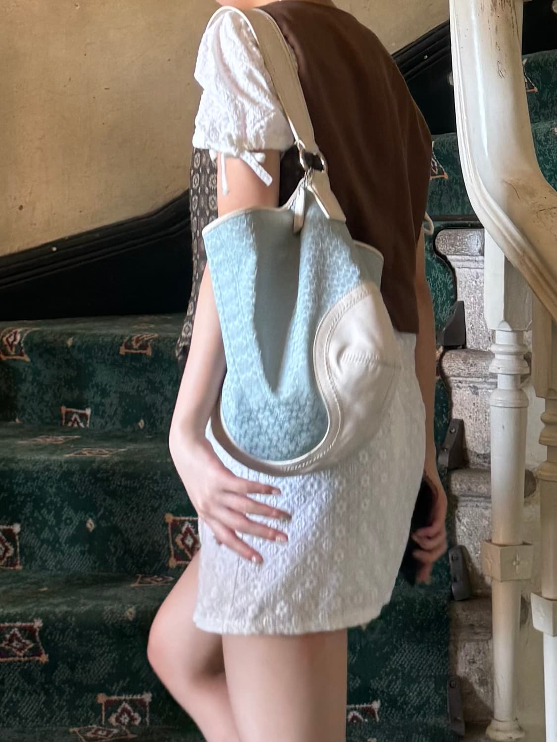 코치 하늘색 호보백 상품이미지1