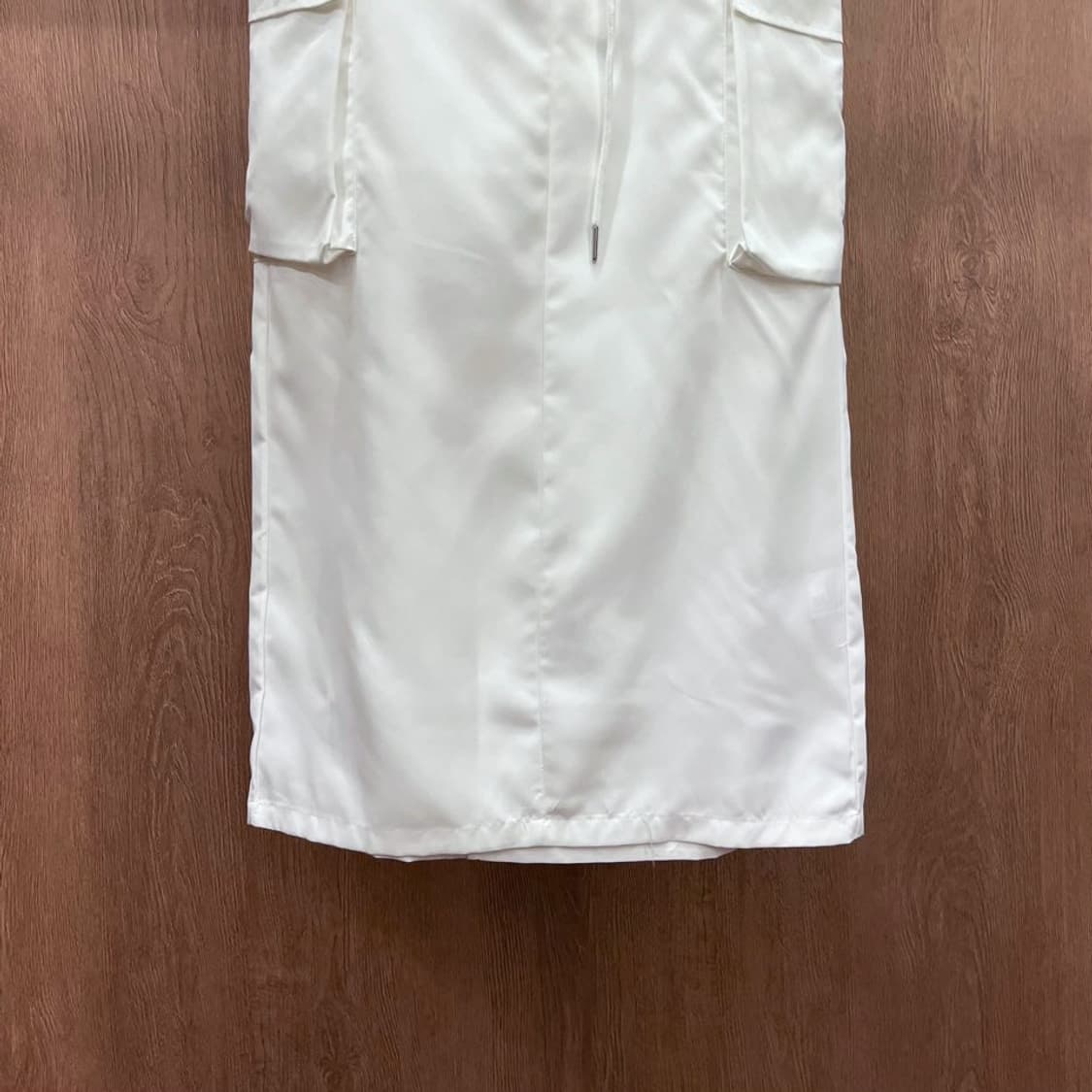 JPN 스트링 카고 롱스커트 사이드 더블 포켓 디테일 스트레이트핏 화이트 상품이미지5