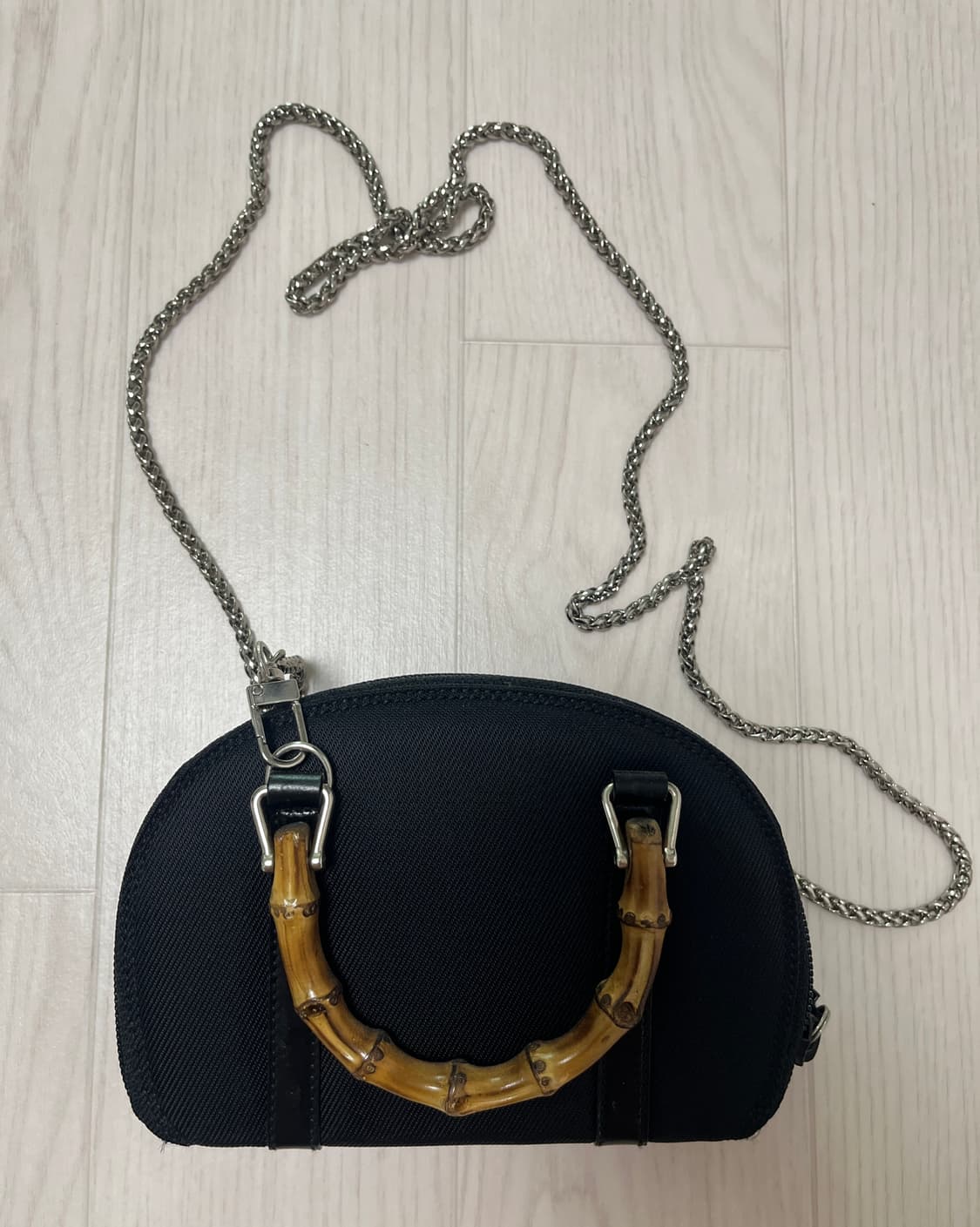 정품)구찌 빈티지 뱀부 핸들 미니 도트백 상품이미지1