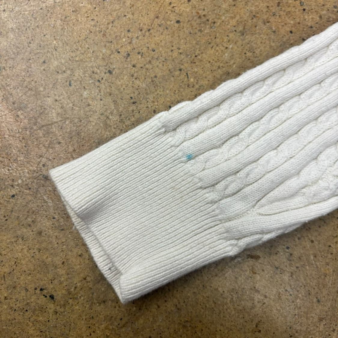 폴로 랄프로렌 흰핑 화이트 딸기우유 로고 꽈배기 니트 가디건  상품이미지8