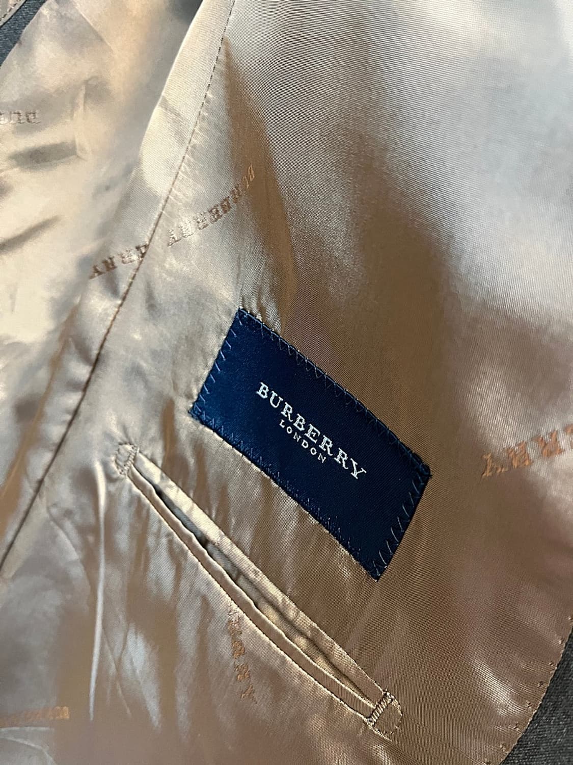 100-105,33) 버버리 브라운 셋업슈트  상품이미지8