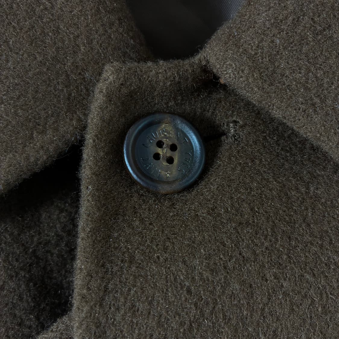 Yves Saint Laurent  입생로랑 자수로고 핸드메이드 울코트  상품이미지4