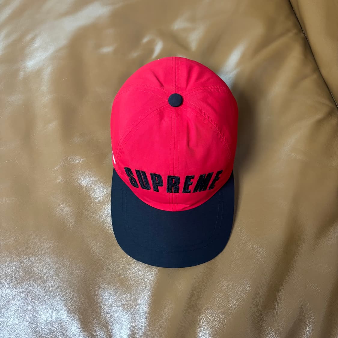 슈프림 x 노스페이스 고어텍스 아크 로고 레드 블랙 6패널 볼캡 모자 상품이미지5