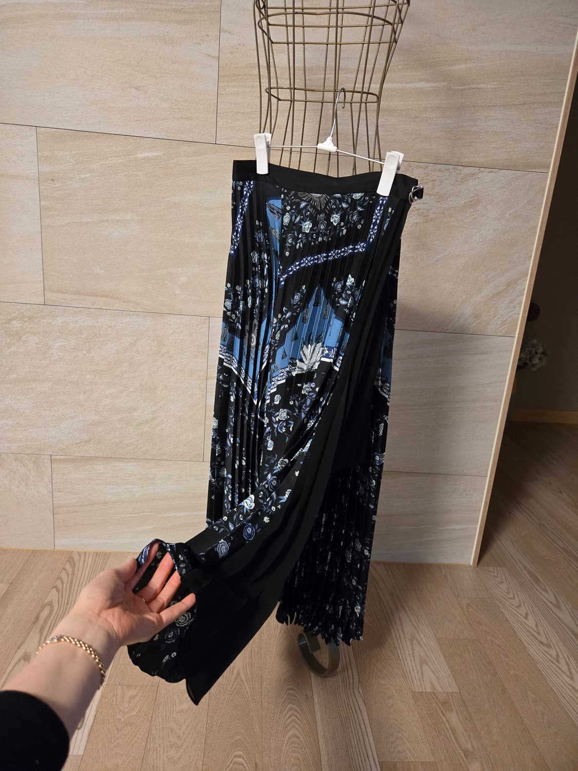 [1] sandro 산드로 플리츠 랩 롱스커트 상품이미지2