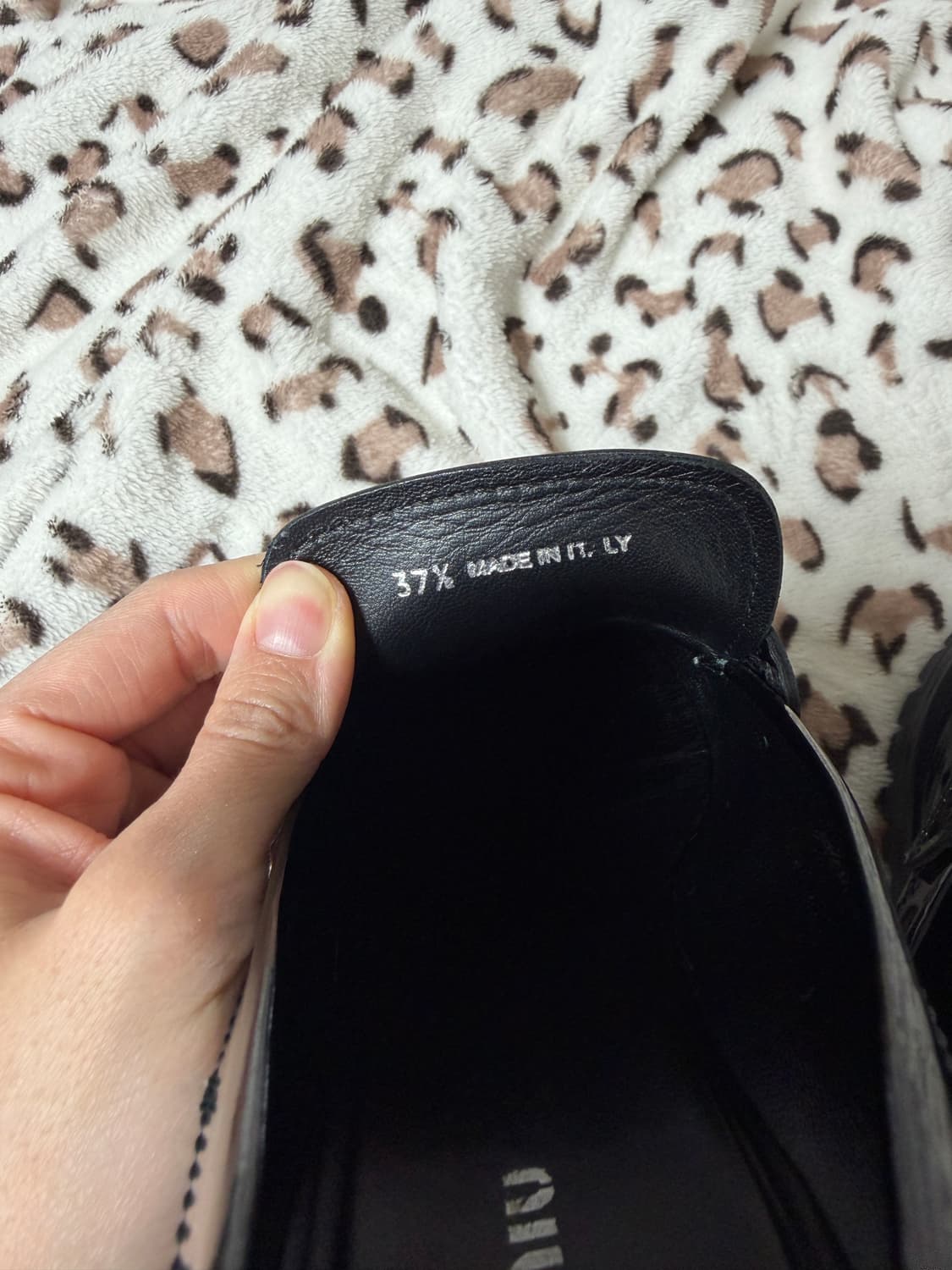 [정품] 미우미우 에나멜 로퍼 37 상품이미지7