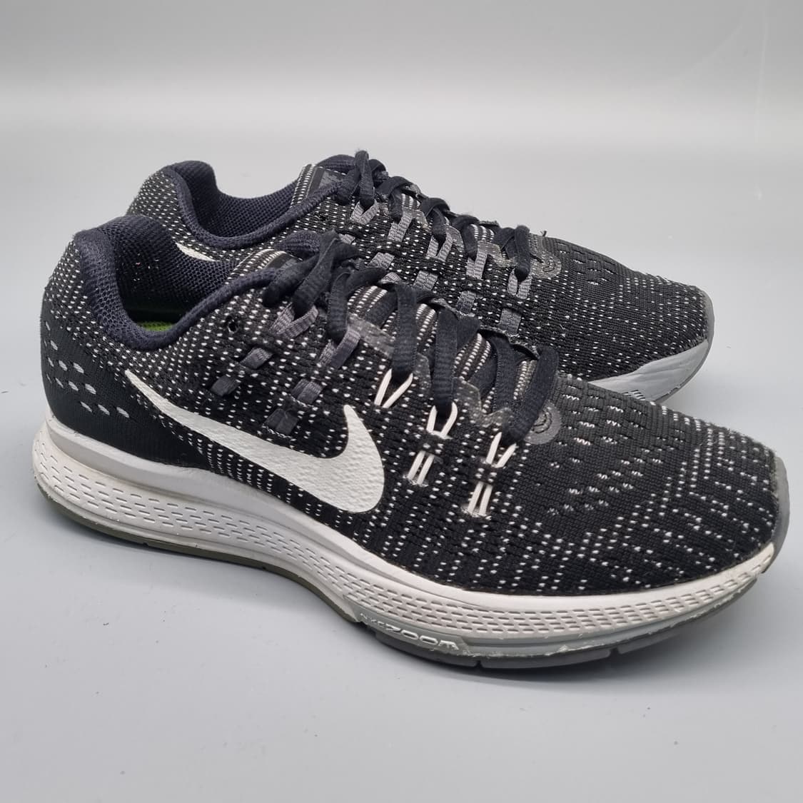 나이키 에어줌 스트럭쳐19 여성런닝화230 상품이미지1